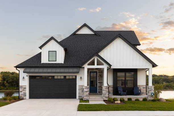 Best Storm Damage Roof Repair  in White Cloud, MI